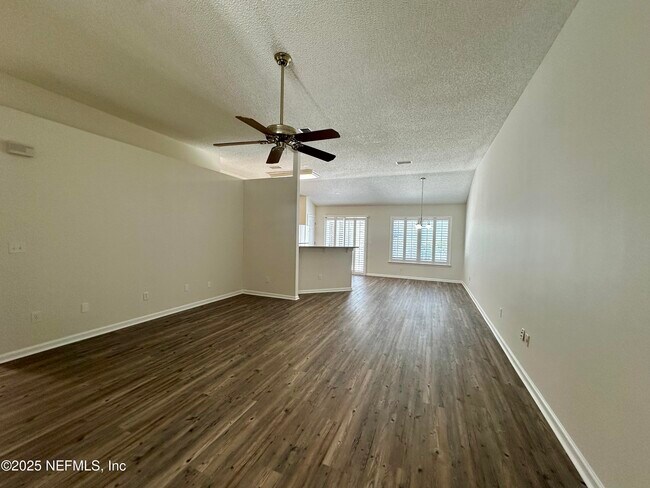 Building Photo - 412 La Reserve Cir
