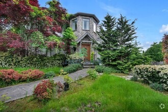 Building Photo - Beautiful home with 4 beds, 3.5 baths for ...