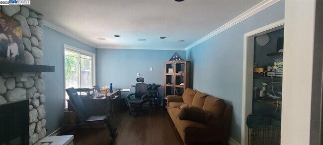 Building Photo - 1127 Mataro Ct