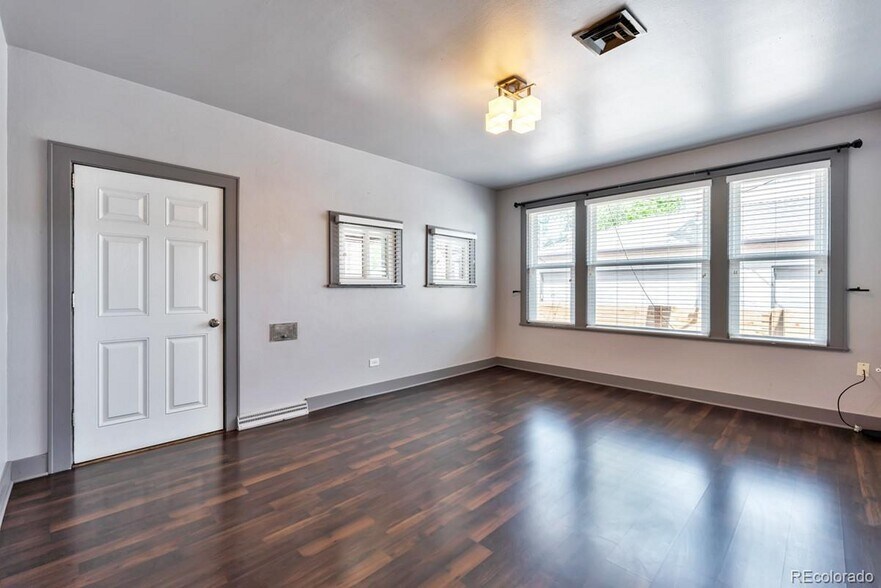 Living Area - 868 S Pearl St