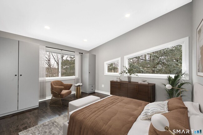 Building Photo - 17 Ferry Ln