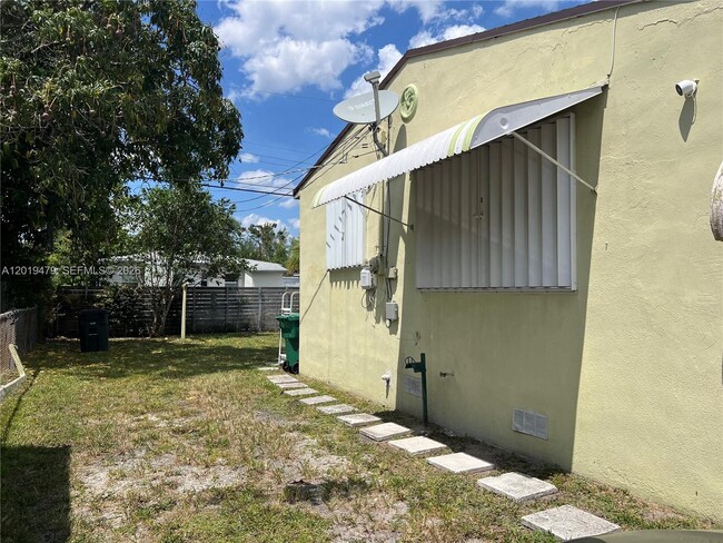 Building Photo - 1851 NW 51st Terrace