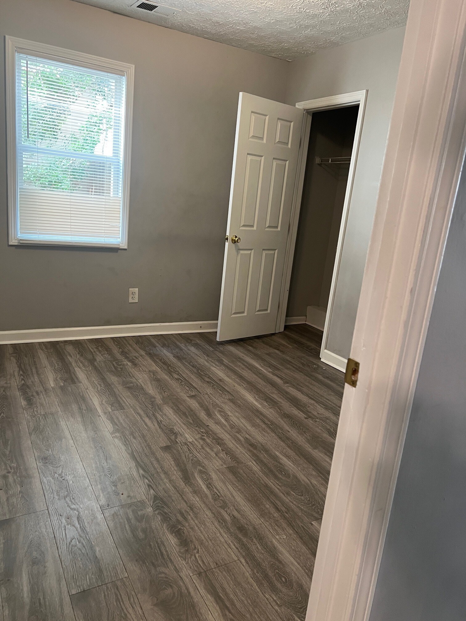 Building Photo - 326 E High St