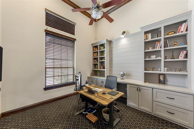 Building Photo - 6571 Detweiller Dr