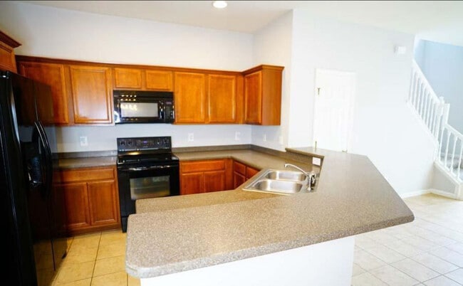 Building Photo - 605 Mount Olympus Blvd