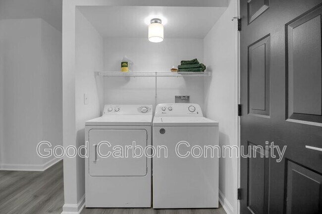 Building Photo - 7008 Erie Rd