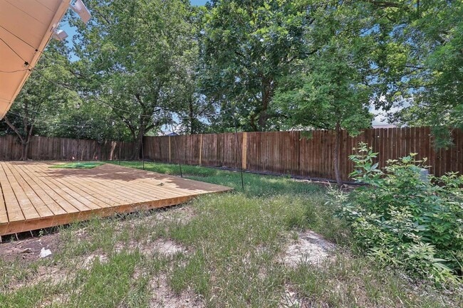 Building Photo - 2615 Baxter Dr