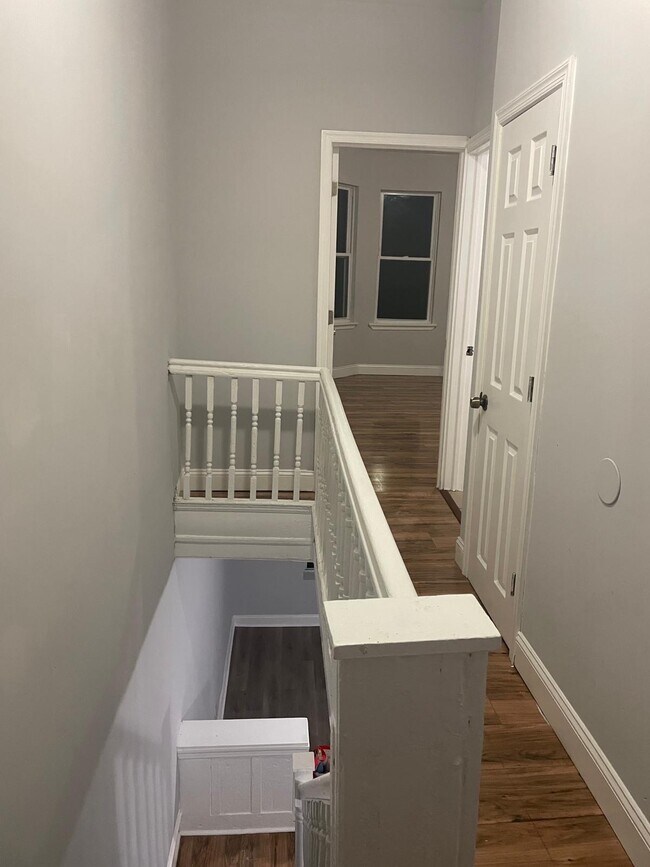 Building Photo - 628 N 55th St