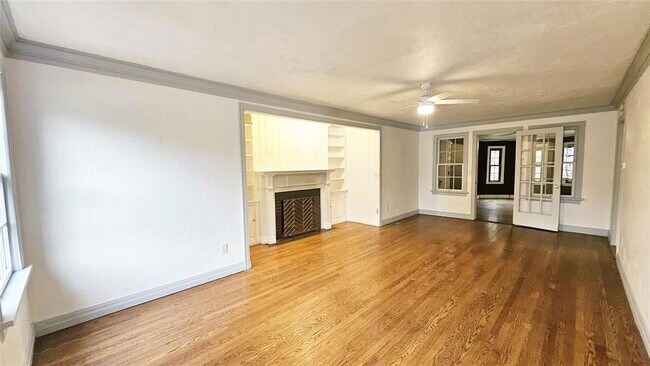 Building Photo - 2108 NW 25th St