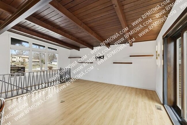 Building Photo - 3135 SW 23rd St