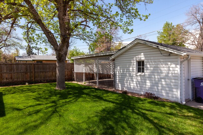 Building Photo - 4033 Meade St