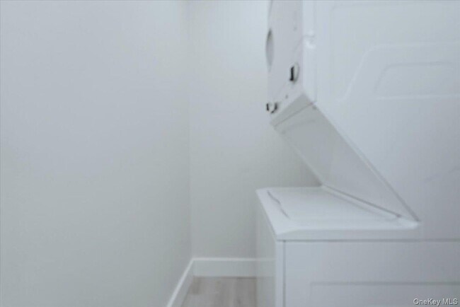 Building Photo - 136 Albany Blvd