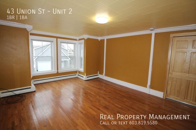 Building Photo - Vibrant 1 Bedroom Close to Downtown Portsm...