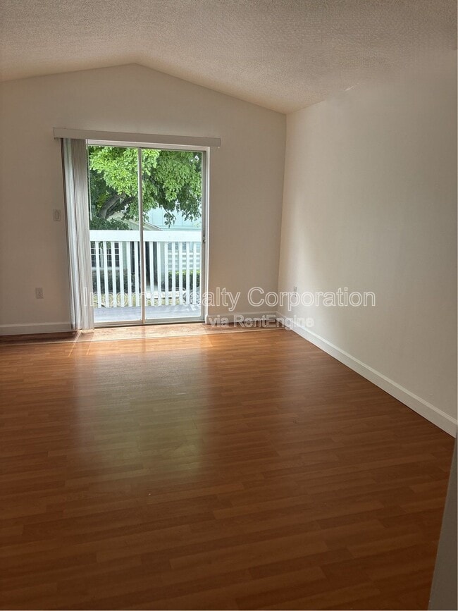 Building Photo - 13768 SW 149th Cir Ln