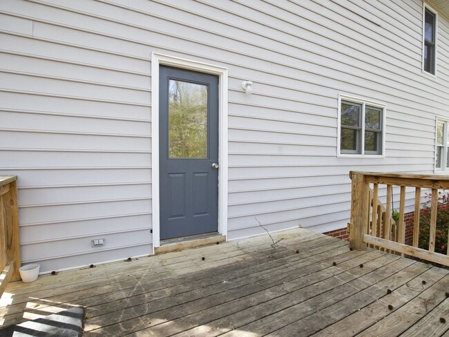 Building Photo - Bright 4-Bedroom Home in Midlothian!