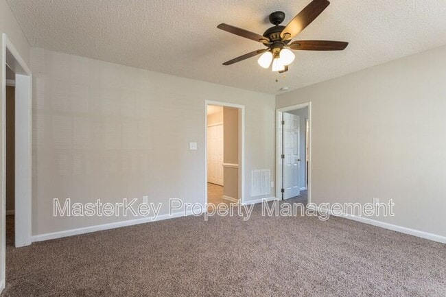 Building Photo - 1021 Amber Acres Ln