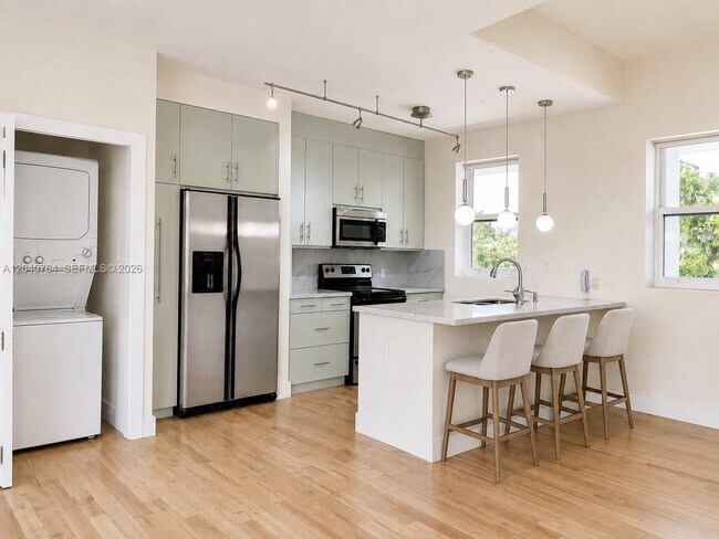 Building Photo - 6701 Biscayne Blvd