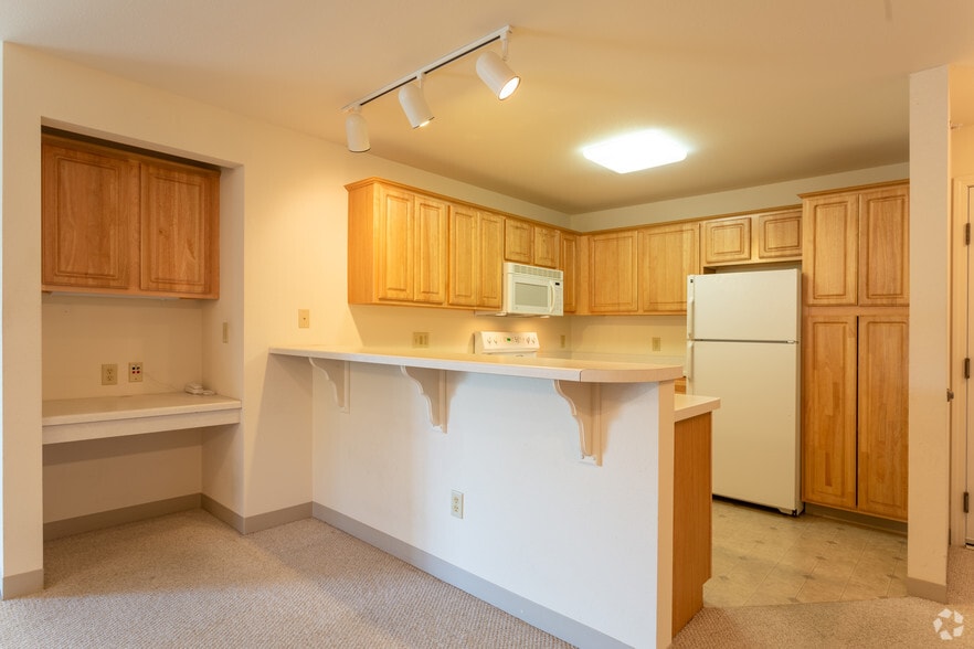 The Boardwalk 232 Bridge St Burlington WI 53105 Apartment Finder