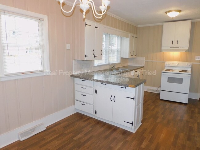 Building Photo - 2636 Reid St