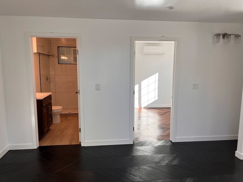 Building Photo - 10312 Buford Ave