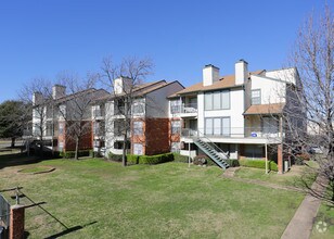 Building Photo - Cadence