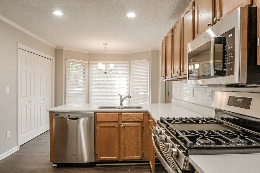 Building Photo - 3503 April Breeze Ln