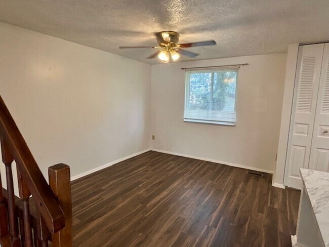 Building Photo - 1451 Misty Lake Ct