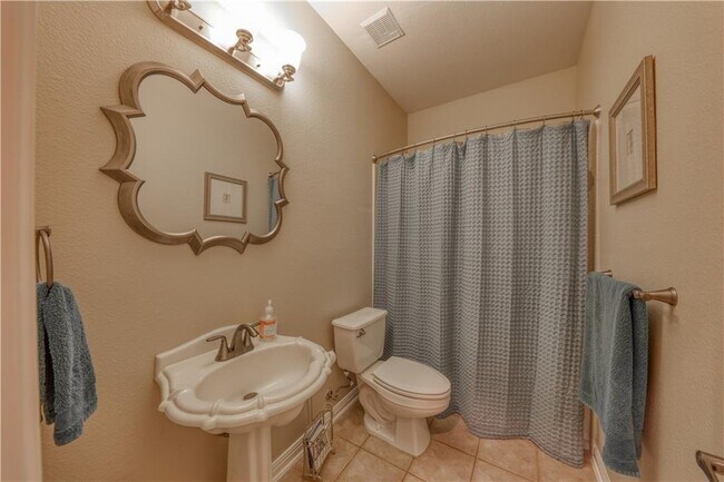 Building Photo - 1507 Pagedale Dr