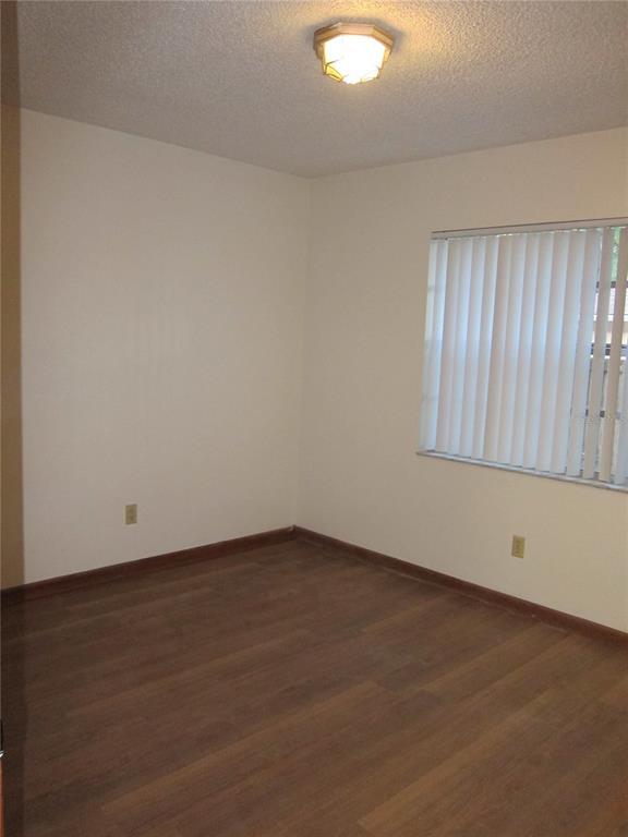 Building Photo - 1209 SW 80th Dr