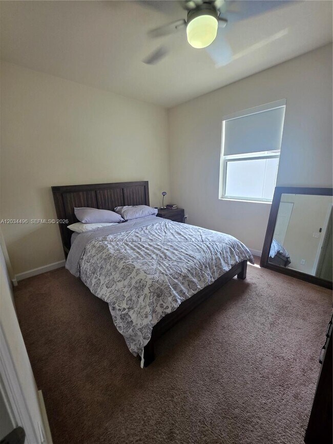Building Photo - 9424 SW 171st Pl