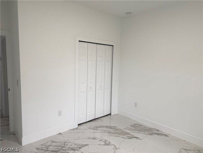 Building Photo - 3203 24th St SW