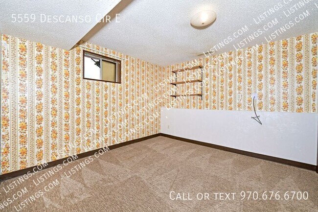 Building Photo - 5559 Descanso Cir E