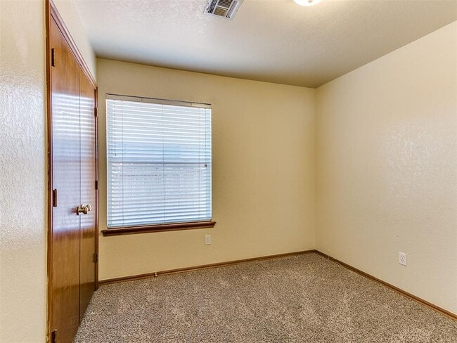 Building Photo - 4100 Kent St