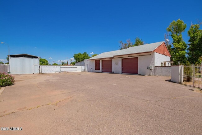 Building Photo - 4320 W Banff Ln.