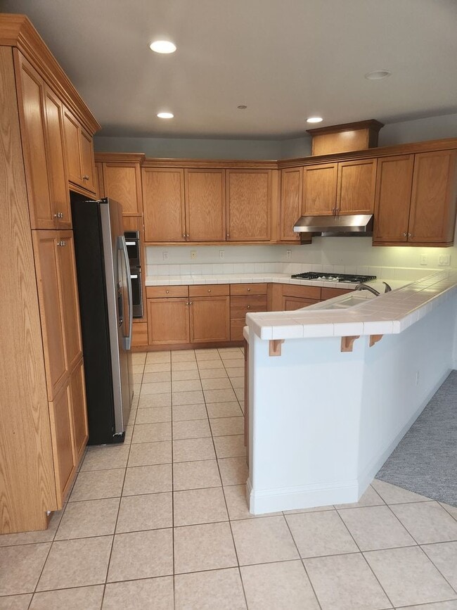 Building Photo - Great Santa Rosa Neighborhood 3 Bedroom, 2.5 Bathrooms