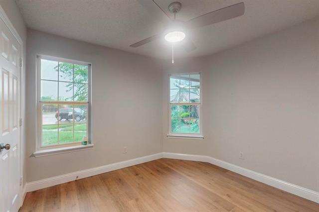 Building Photo - 1102 High Mesa Dr
