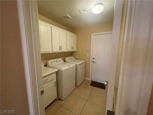 Building Photo - 10629 Bella Ordaz Way