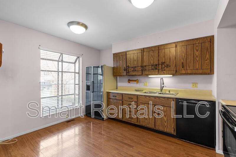 Building Photo - 1816 Misty Moss Dr