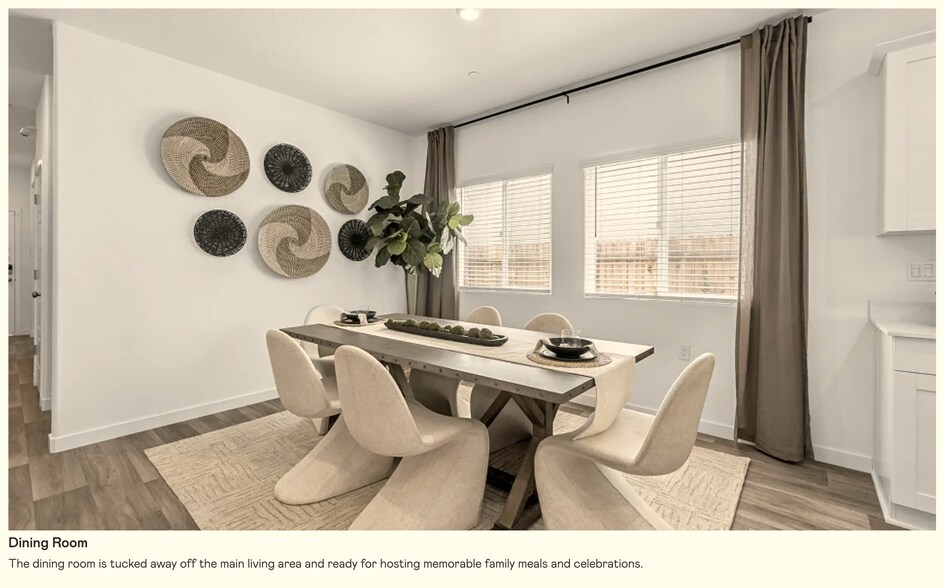 Building Photo - 4454 Buckingham Ave