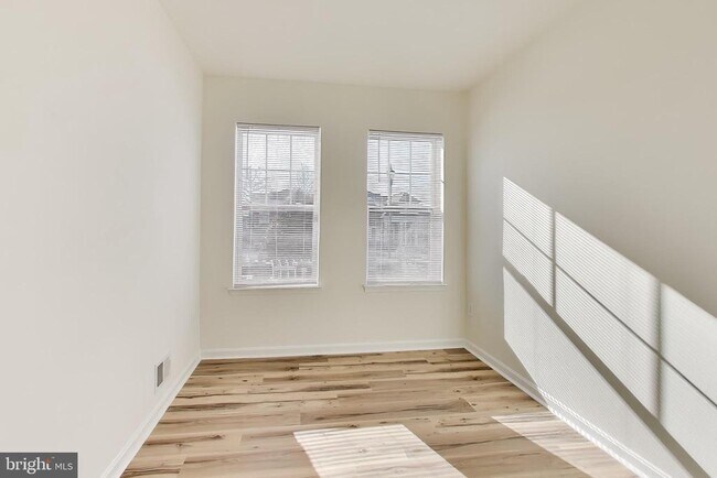 Building Photo - 13901 Belle Chasse Blvd