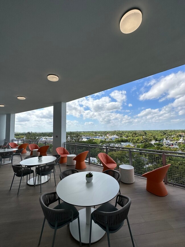 Building Photo - 2620 E Marina Bay Dr