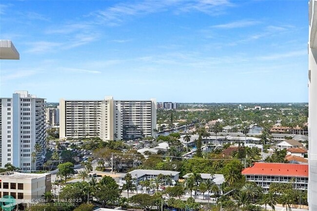 Building Photo - 3750 Galt Ocean Dr