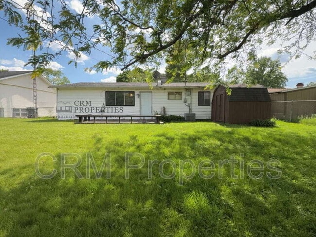Building Photo - 814 Maumee Dr