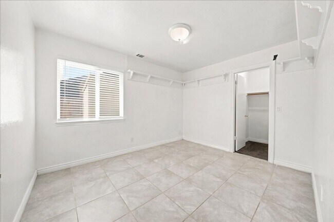 Building Photo - 8408 Silver Run Way