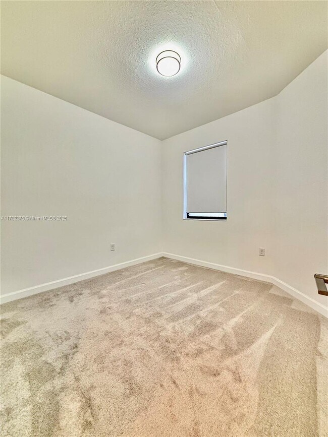 Building Photo - 25556 SW 108th Ave