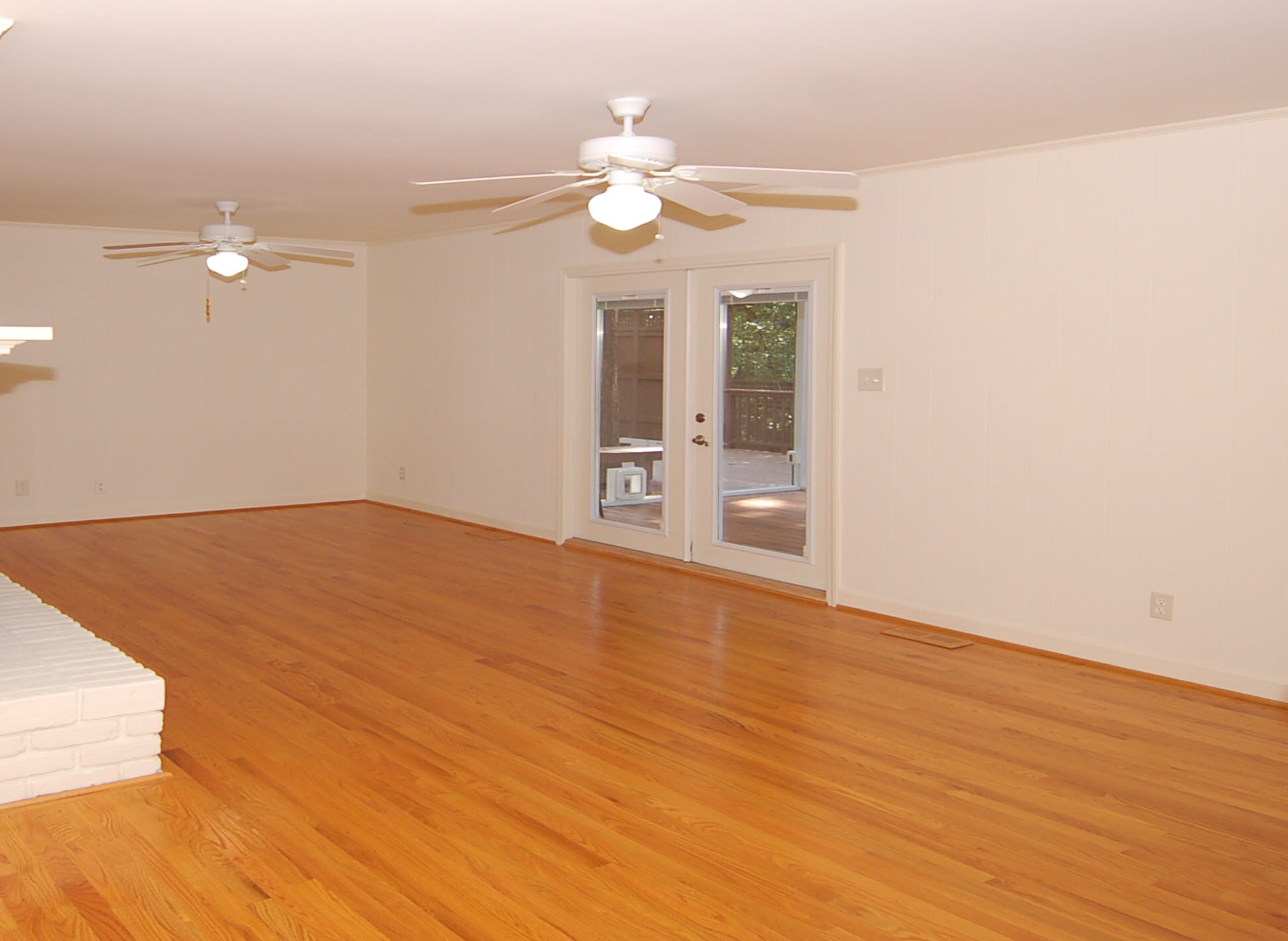 Building Photo - 5400 Emerson Dr