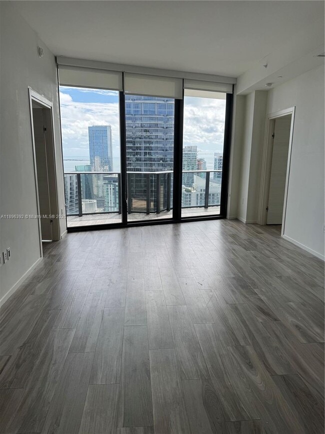 Building Photo - 801 S Miami Ave
