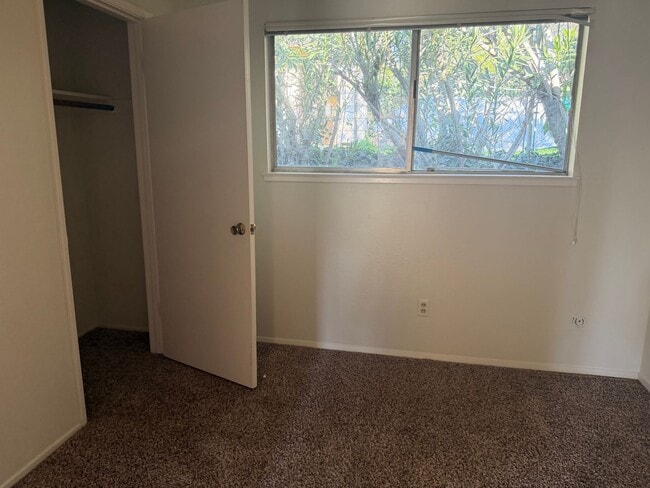 Building Photo - 2868003/60