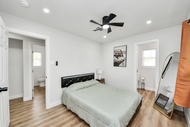 Building Photo - 5115 Clay St