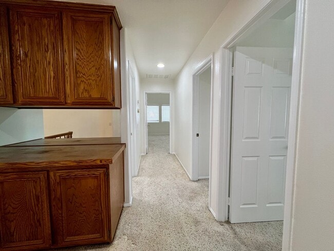 Building Photo - Beautiful 4 Bedroom Single Family Home with Pool and Pool Service Included for Lease in Rancho Cu...